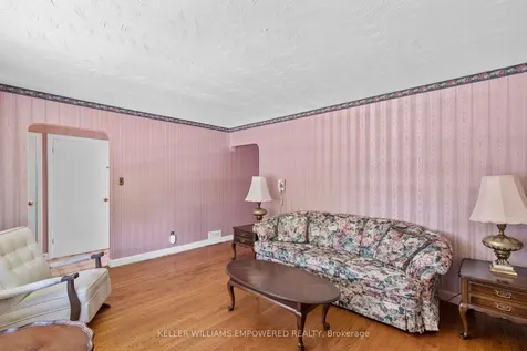 88 Edgecroft Road Toronto ON M8Z 2C3