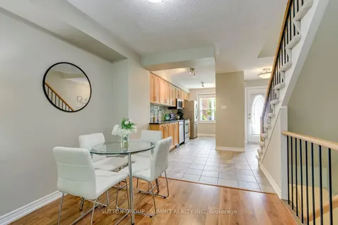 5865 Dalebrook Crescent Mississauga ON L5M 5X1