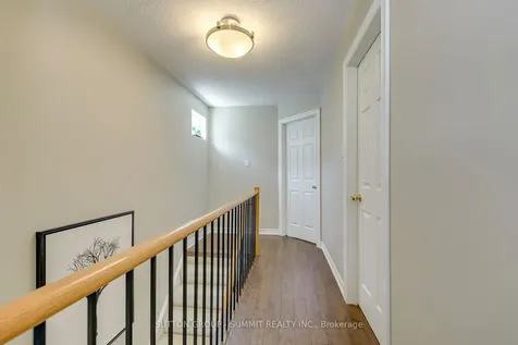 5865 Dalebrook Crescent Mississauga ON L5M 5X1