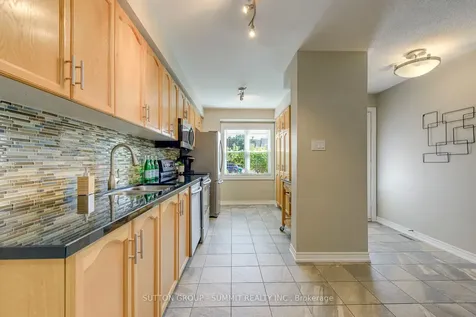 5865 Dalebrook Crescent Mississauga ON L5M 5X1