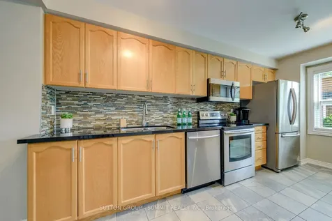 5865 Dalebrook Crescent Mississauga ON L5M 5X1