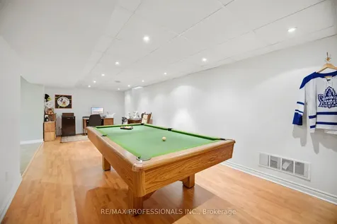 40 Braidwood Lake Road Brampton ON L6Z 1X6