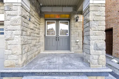 13 Fann Drive Brampton ON L7A 4L4