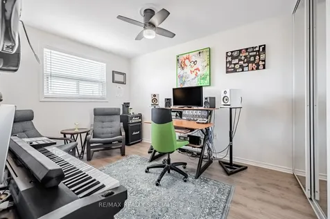 1055 Shawnmarr Road Mississauga ON L5H 3V2