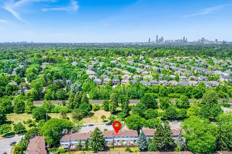 1055 Shawnmarr Road Mississauga ON L5H 3V2