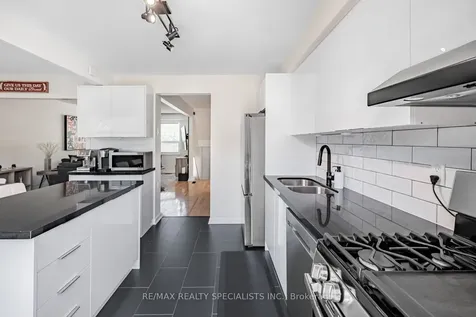 1055 Shawnmarr Road Mississauga ON L5H 3V2
