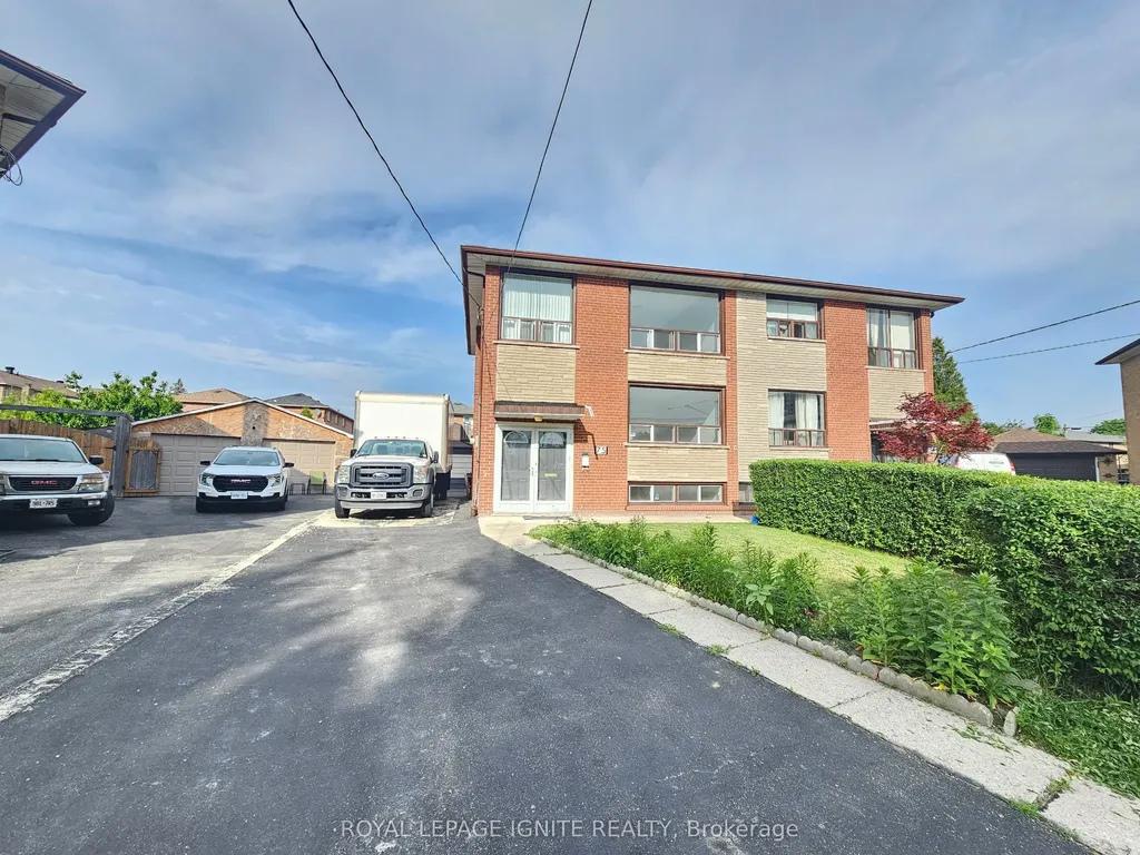 75 Pamille Place Toronto ON M6M 3B1