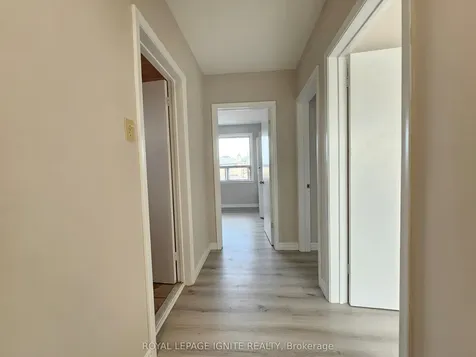 75 Pamille Place Toronto ON M6M 3B1