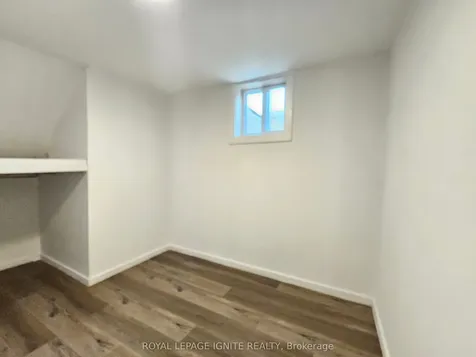 75 Pamille Place Toronto ON M6M 3B1