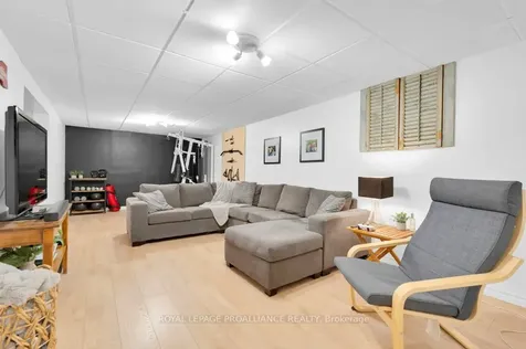 10 Sherwood Crescent Belleville ON K8P 5G1