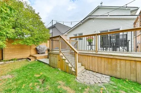 10 Sherwood Crescent Belleville ON K8P 5G1