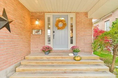 10 Sherwood Crescent Belleville ON K8P 5G1