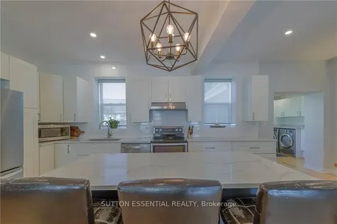 34 James Street W Brockville ON K6V 3Z6