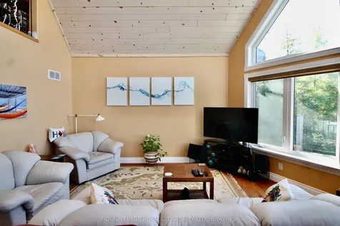 211 Eagle Road Northern Bruce Peninsula ON N0H 2R0