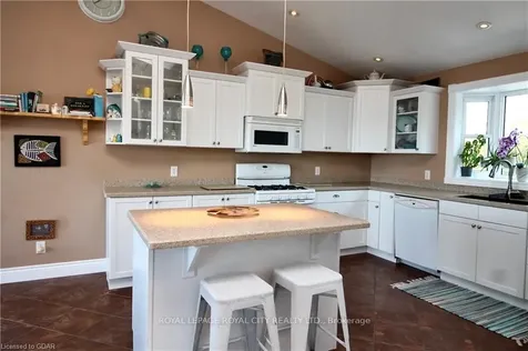 211 Eagle Road Northern Bruce Peninsula ON N0H 2R0
