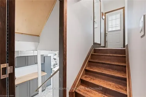 3838 Summit Avenue Fort Erie ON L0S 1N0