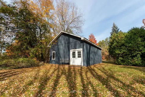 20 Keith Crescent Bluewater ON N0M 1G0