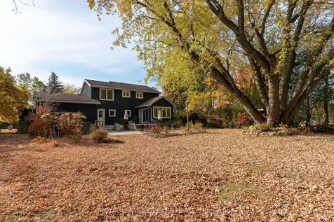 20 Keith Crescent Bluewater ON N0M 1G0