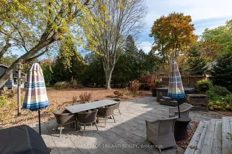 20 Keith Crescent Bluewater ON N0M 1G0