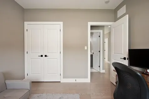 33 Brooklawn Drive Lambton Shores ON N0M 1T0