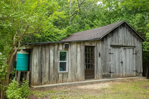 400454 Grey Road 4 N/a Grey Highlands ON N0C 1E0