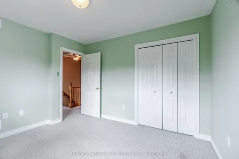 8 Cottonwood Boulevard Aylmer ON N5H 3H7