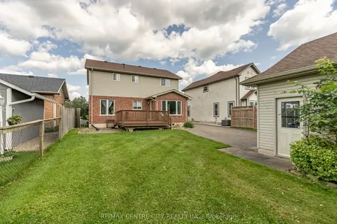 8 Cottonwood Boulevard Aylmer ON N5H 3H7