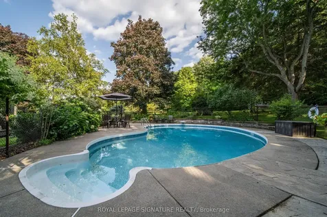 42 Edgewood Drive Greater Napanee ON K7R 3K4