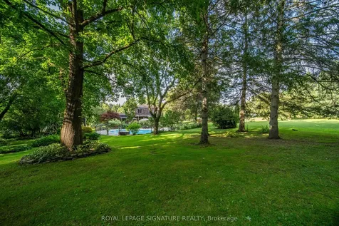 42 Edgewood Drive Greater Napanee ON K7R 3K4