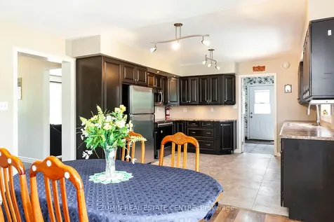 642827 Mccullough Lake Road Chatsworth ON N0H 2V0