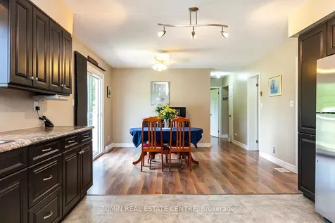 642827 Mccullough Lake Road Chatsworth ON N0H 2V0