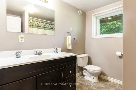 642827 Mccullough Lake Road Chatsworth ON N0H 2V0