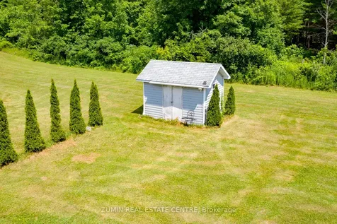 642827 Mccullough Lake Road Chatsworth ON N0H 2V0