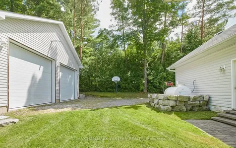 39 Deer Avenue Cavan Monaghan ON K0L 1V0