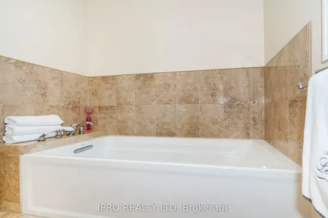 434424 4 Line Amaranth ON L9W 0P4