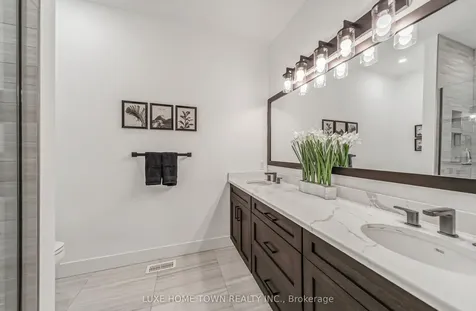 225 Devinwood Lane Brockton ON N0G 2V0