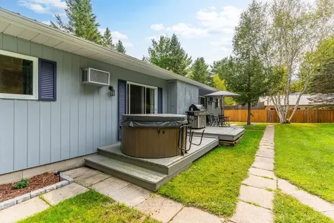 1615 Hunter Creek Road Minden Hills ON K0M 2K0