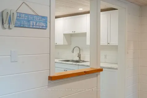 1017 Tanamakoon Lane Dysart Et Al ON K0M 1S0