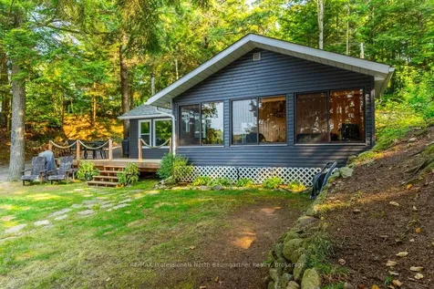 1017 Tanamakoon Lane Dysart Et Al ON K0M 1S0