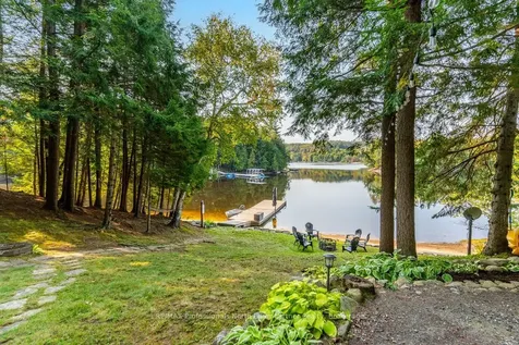 1017 Tanamakoon Lane Dysart Et Al ON K0M 1S0