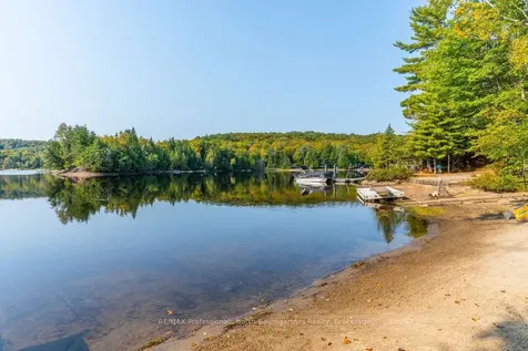 1017 Tanamakoon Lane Dysart Et Al ON K0M 1S0