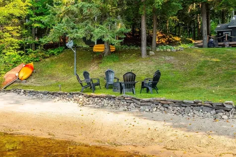 1017 Tanamakoon Lane Dysart Et Al ON K0M 1S0