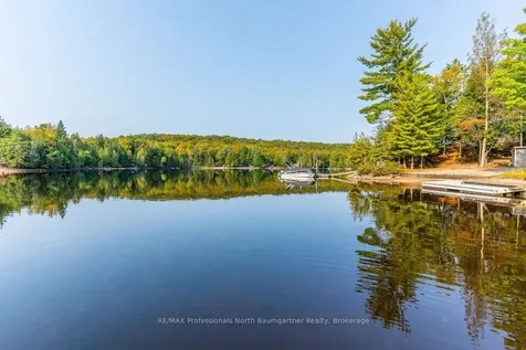 1017 Tanamakoon Lane Dysart Et Al ON K0M 1S0