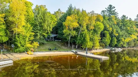 1017 Tanamakoon Lane Dysart Et Al ON K0M 1S0