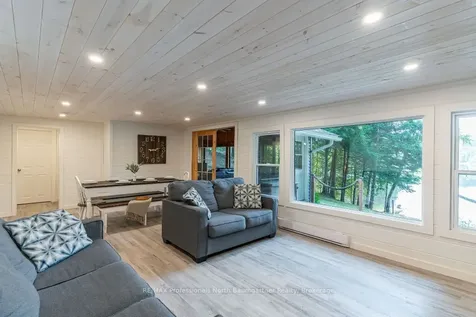 1017 Tanamakoon Lane Dysart Et Al ON K0M 1S0