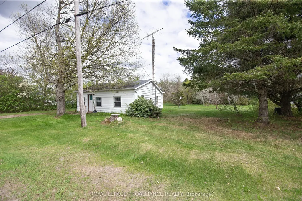 38 Edward Addington Highlands ON K0H 1P0