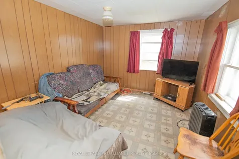 38 Edward Addington Highlands ON K0H 1P0