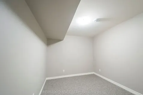 29 Glenview Crescent Belleville ON K8P 4W9