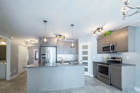 29 Glenview Crescent Belleville ON K8P 4W9