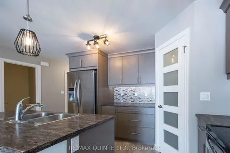 29 Glenview Crescent Belleville ON K8P 4W9